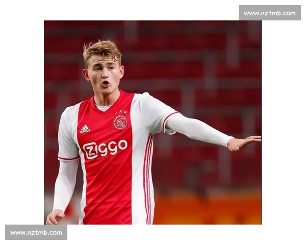 瓦伦西亚正式向莫斯克拉提交续约报价，力保后防核心留队