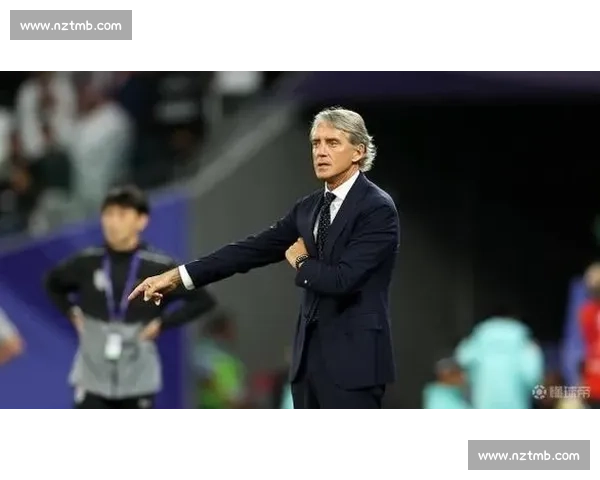 布冯力阻曼奇尼回归，意大利敲定加图索